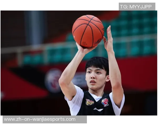 时隔12年！广东是冠军！主力三后卫总算圆梦...